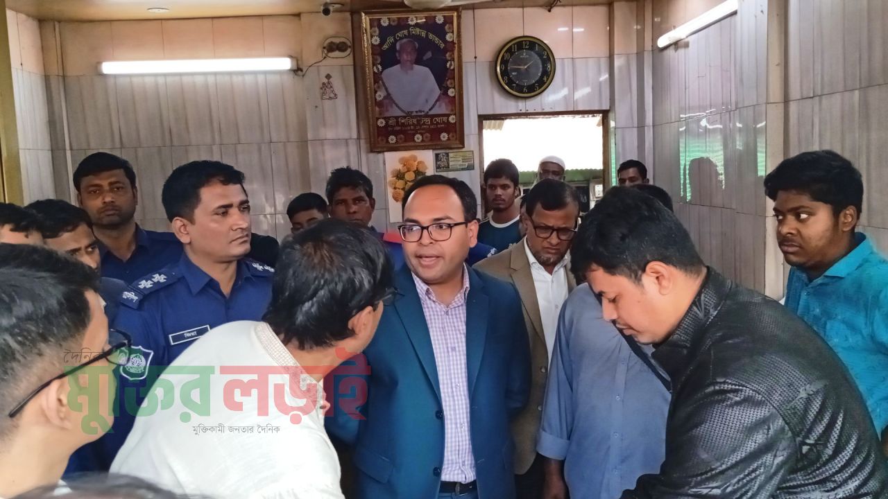বুড়িচংয়ে  ভ্রাম্যমাণ আদালতের অভিযানে বিভিন্ন দোকানে অর্থ দন্ডিত