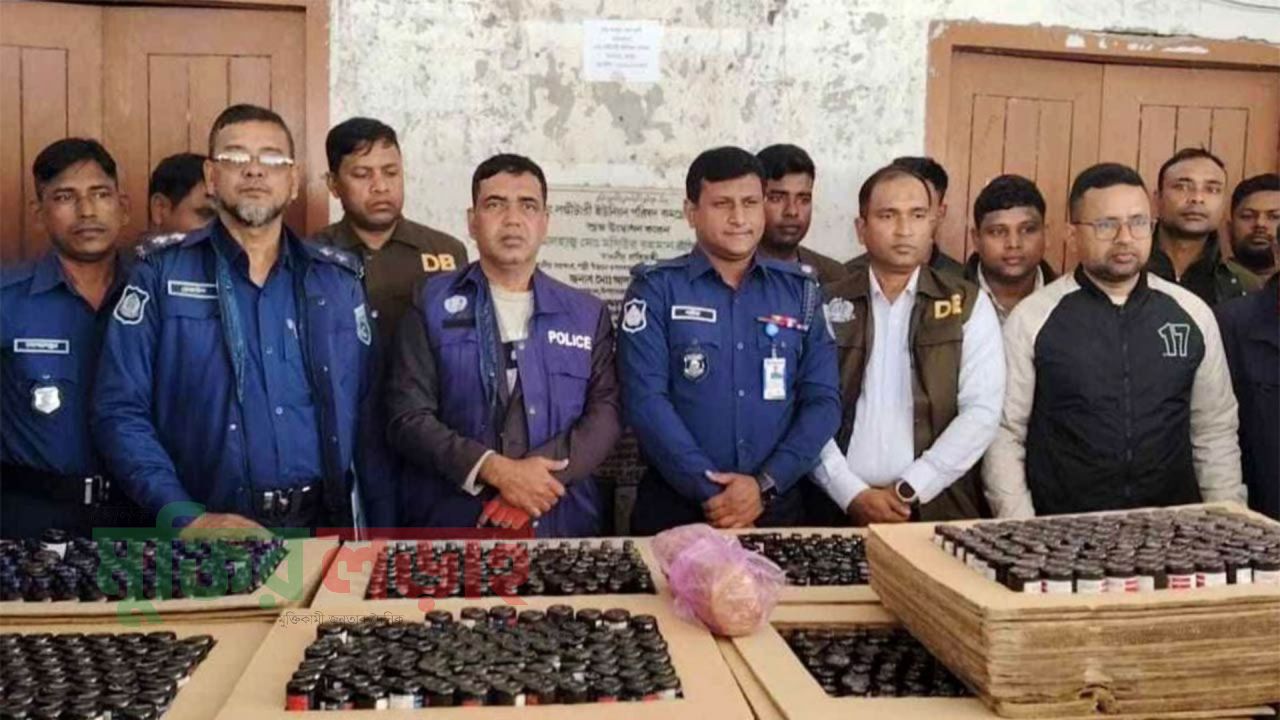 লালমনিরহাটে বিপুল পরিমাণ মাদক উদ্ধার