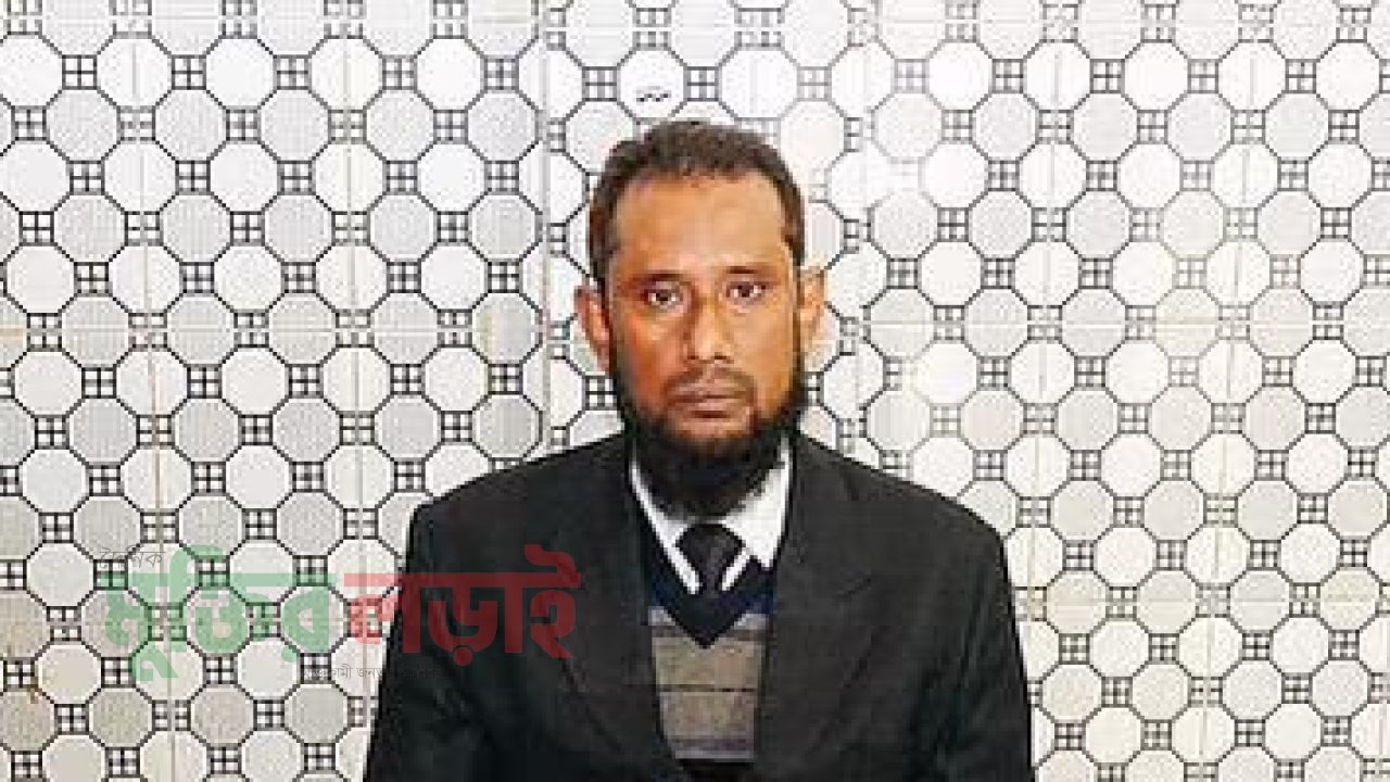 বিদেশি পিস্তল ও গুলিসহ কুমিল্লায় জামায়াত নেতার ভাই আটক