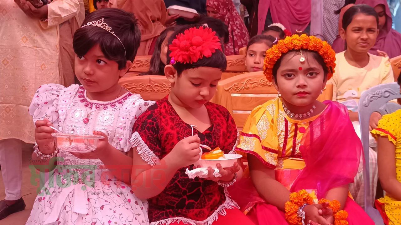 ঝিনাইদহে পিঠা মেলা ও বসন্ত উৎসব