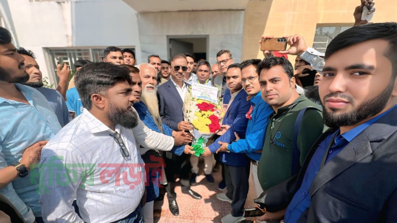 এমপি আবুল কালামের সাথে লাকসাম প্রেসক্লাব সদস্যদের শুভেচ্ছা বিনিময়