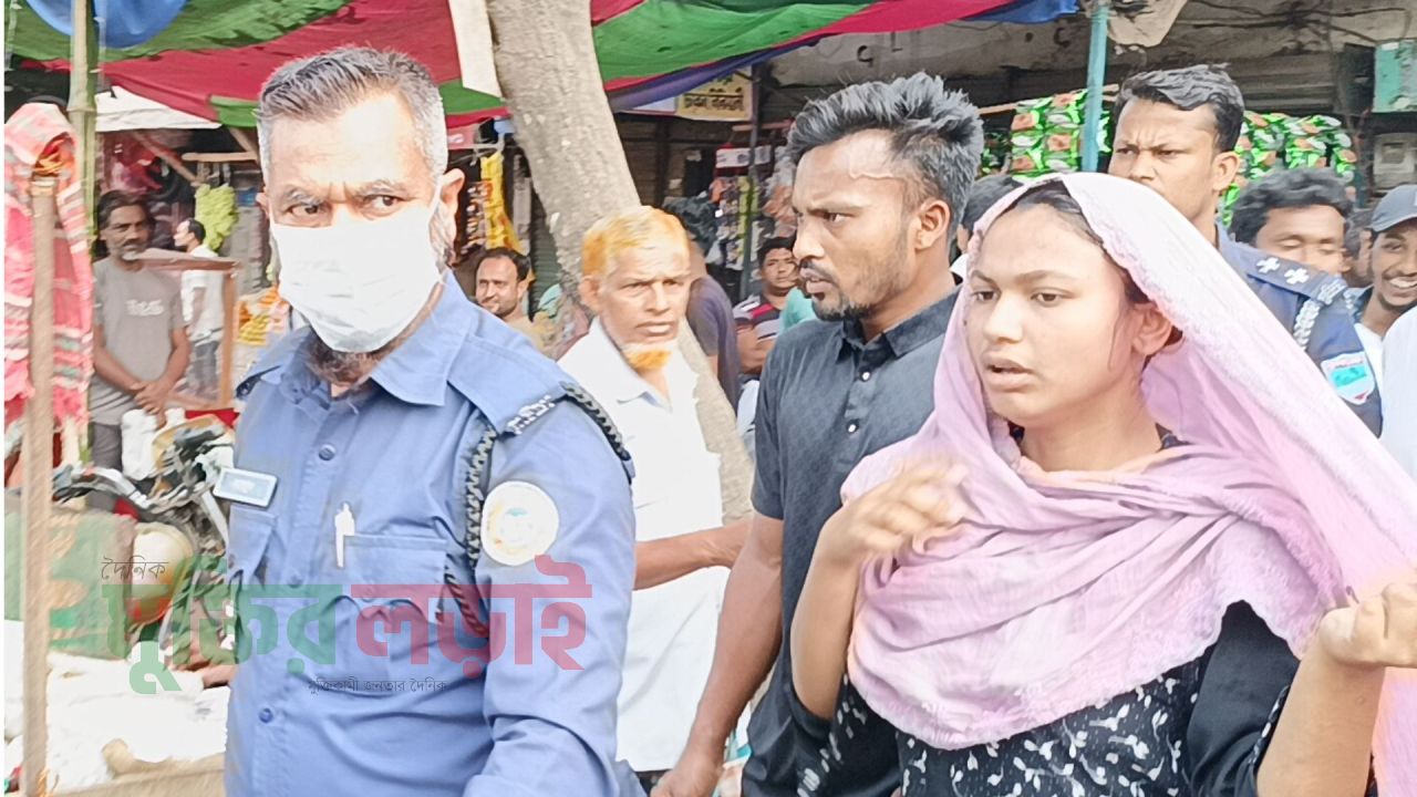 প্রেমিকের সাথে পালিয়ে যাওয়া গৃহবধূ আটক