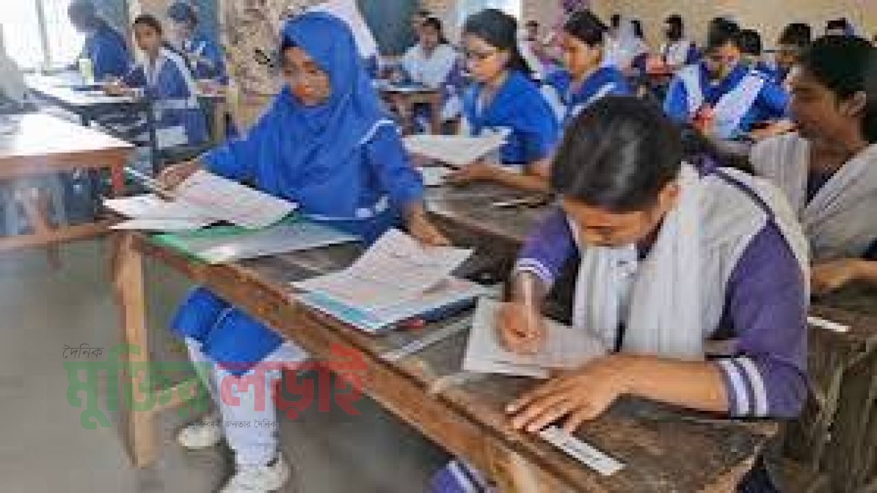 এসএসসি ও সমমানের পরীক্ষার প্রথম দিনেই বরুড়ায় অনুপস্থিত  ১১৩ 