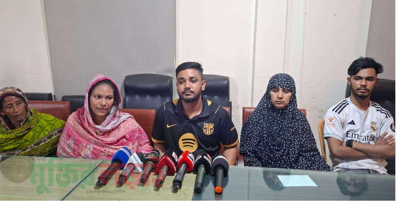 মাদক সেবনে বাঁধা দেয়ায় রূপগঞ্জে অন্তস্বত্তা গৃহবধূকে লাথি মেরে গর্ভের সন্তানকে হত্যার অভিযোগ