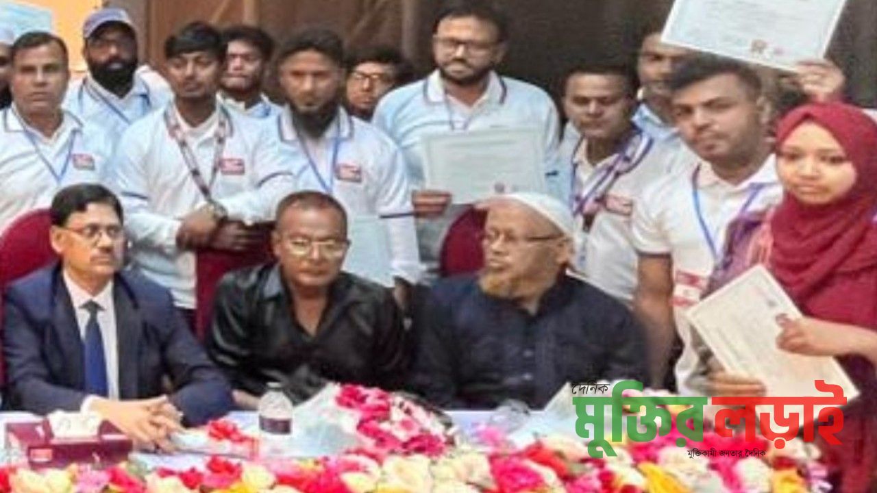 প্রযুক্তিনির্ভর সাংবাদিকতা গড়ে তুলতে জেএ টিভির প্রতিনিধি কর্মশালা অনুষ্টিত 