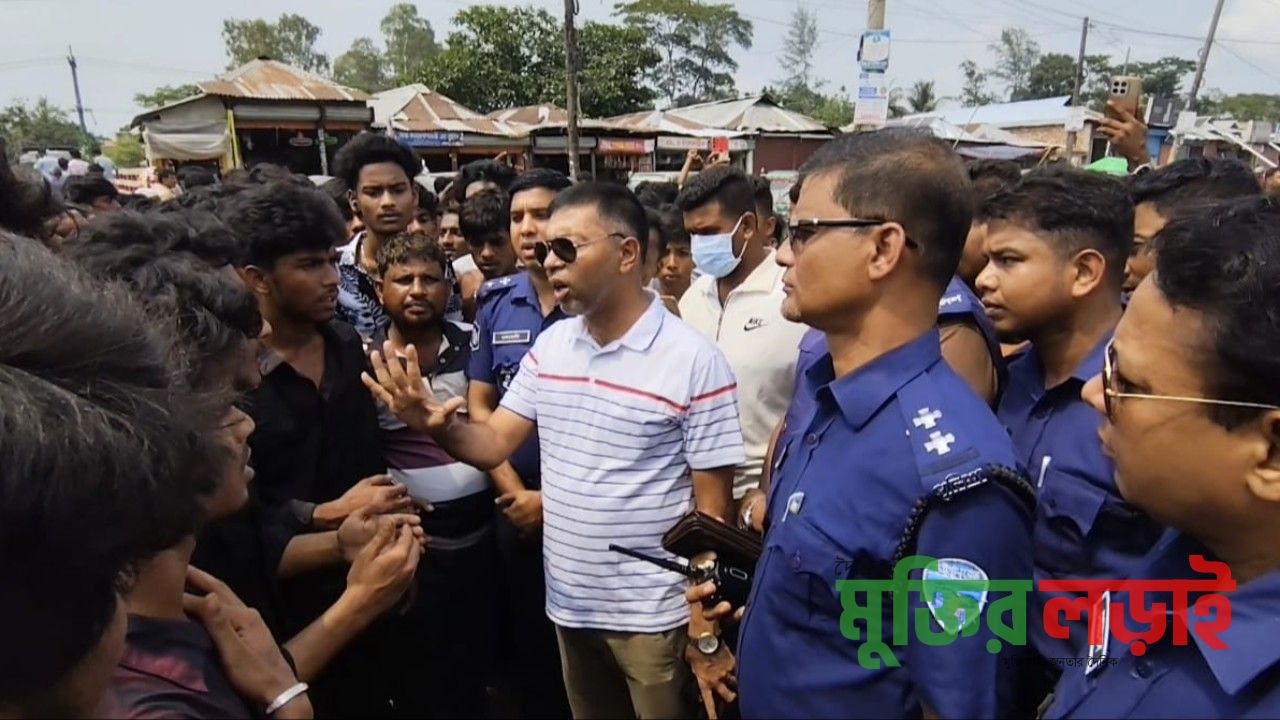 বখাটের এআই ভিডিওর অপপ্রচারে প্রাণ গেল স্কুলছাত্রীর, মানববন্ধনে ফাঁসির দাবি