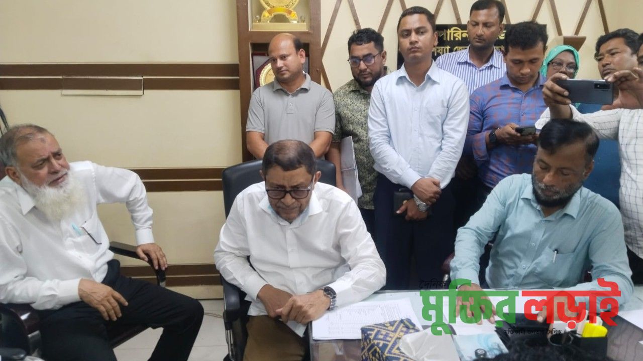 নোয়াখালী জেনারেল হাসপাতালের তত্ত্বাবধায়ক ক্লোজড