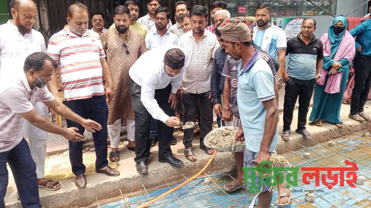 মতলব দক্ষিণে সড়কের আরসিসি ঢালাই কাজের উদ্বোধন