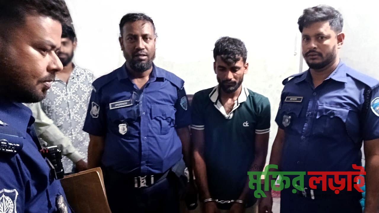 চান্দিনায় মসলার প্যাকেটে ইয়াবাসহ যুবকক আটক 