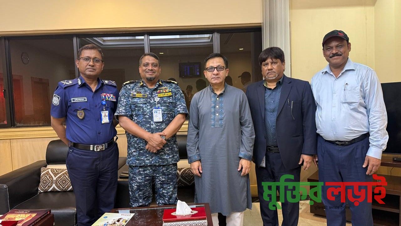 বাংলাদেশের জাহাজ নির্মাণ শিল্পের ভবিষ্যৎ নিয়ে মতবিনিময় সভা অনুষ্ঠিত