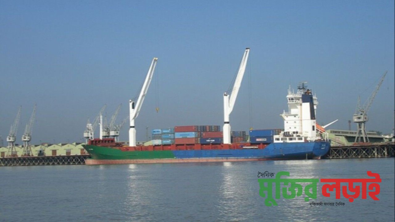 সাত দিন পর চট্টগ্রাম বন্দরের বহির্নোঙরে পণ্য খালাস কার্যক্রম পুনরায় শুরু