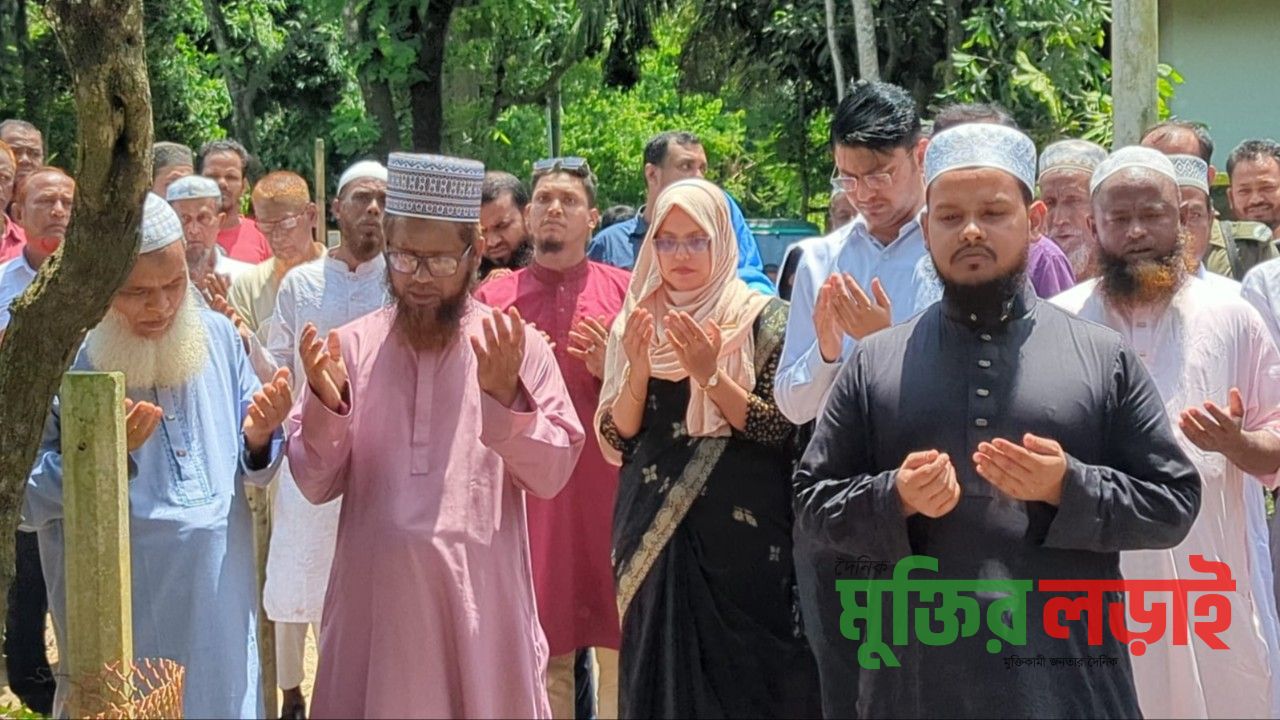 লাকসামে জুলাই শহিদ দিবস উপলক্ষে শহীদ ইউসুফের সমাধিতে শ্রদ্ধাঞ্জলি