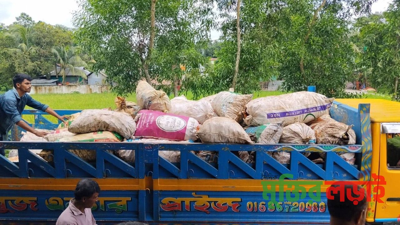 বরুড়ায় দুই দফায় ৬৭ বস্তা ফেনসিডিল উদ্ধার 