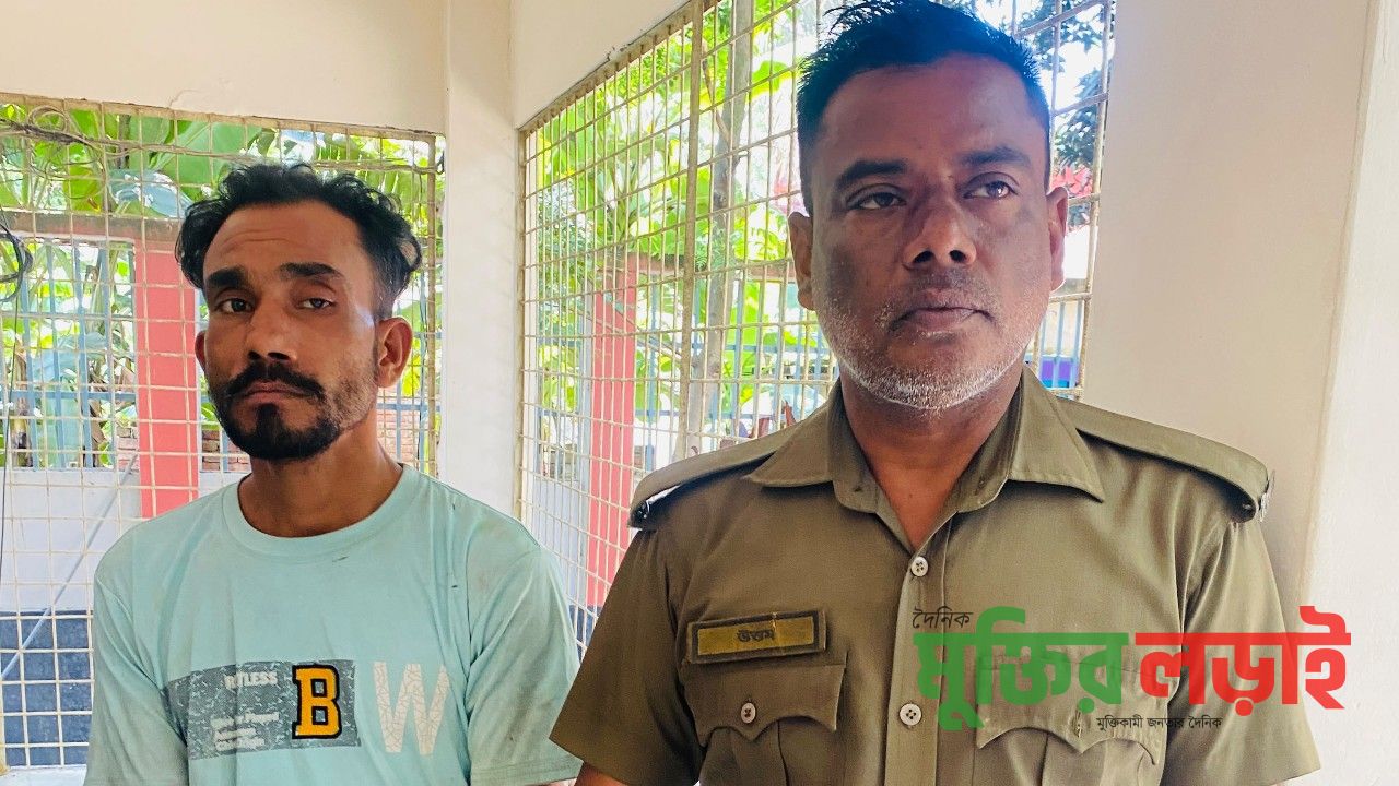 কালীগঞ্জে নেশাগ্রস্ত হয়ে মায়ের ঘরে আগুন, যুবকের এক বছরের কারাদণ্ড